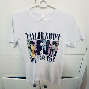 Taylor Swift Womens size small t-shirt